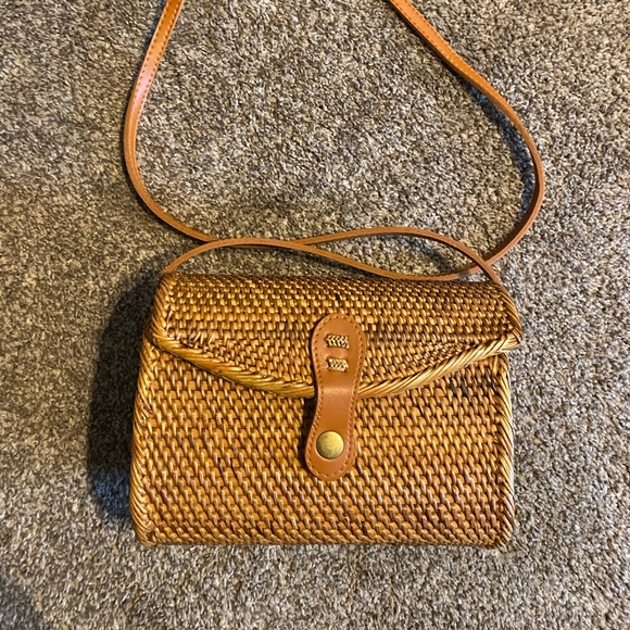 Handbags - Wicker purse- cross body